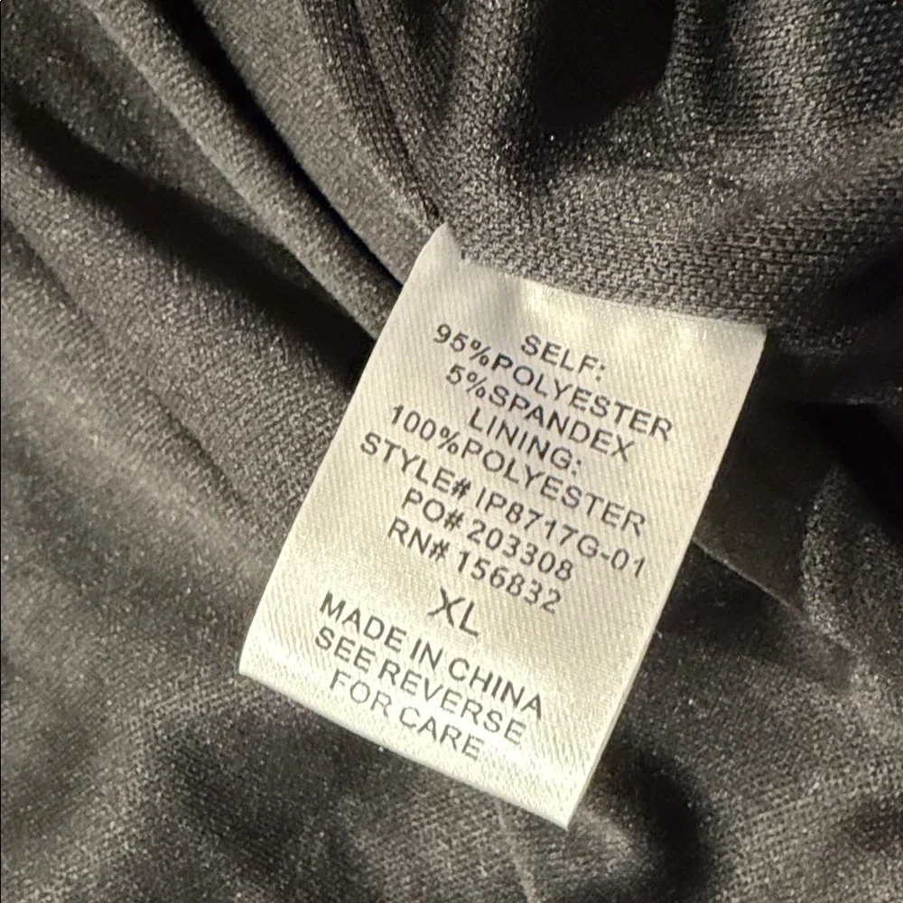 BiBi Black Velvet Button-Up Top. Hardly worn. - Picture 4 of 5